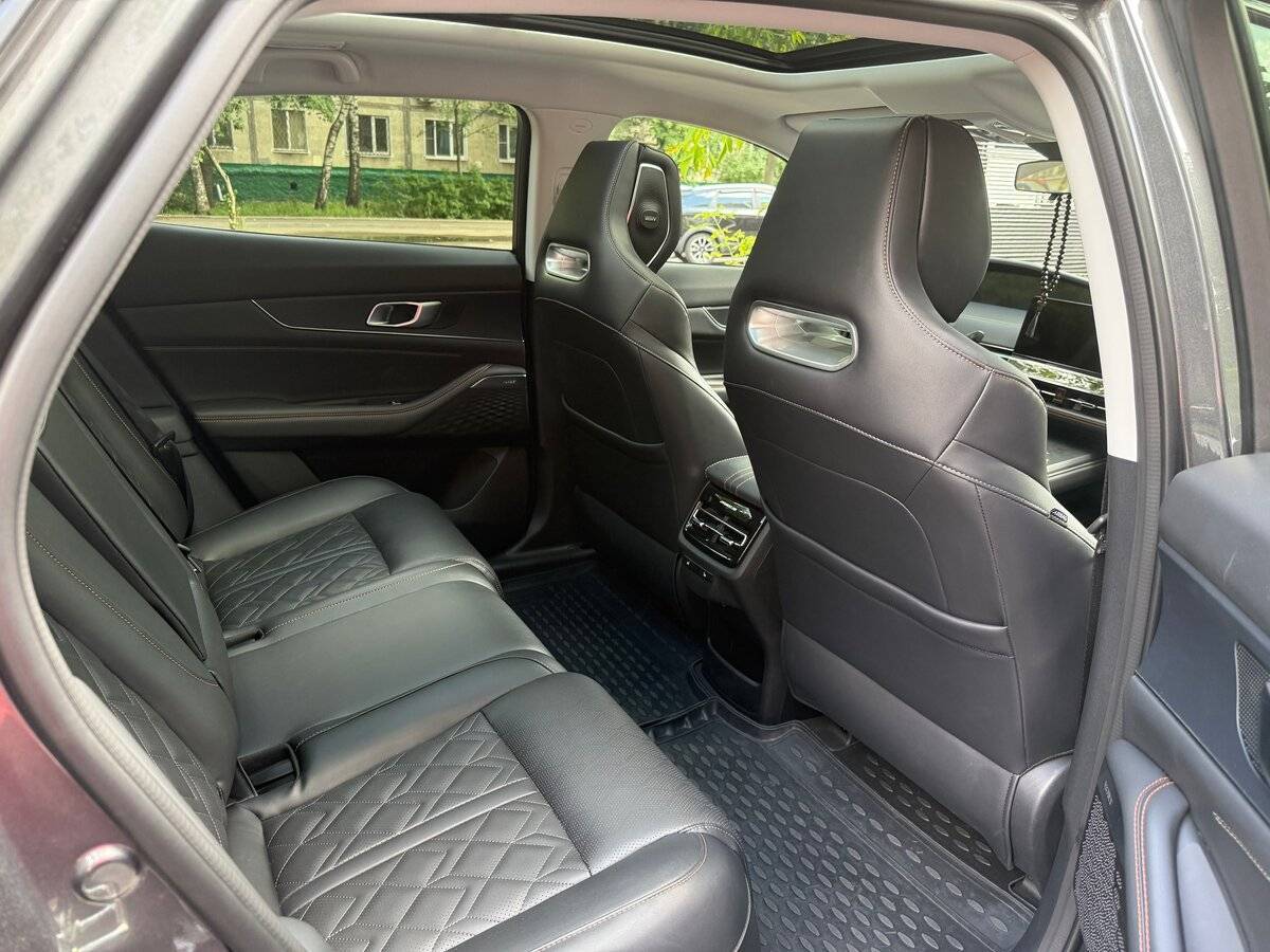 Changan UNI-K с пробегом — 2024 год. Фото: #7