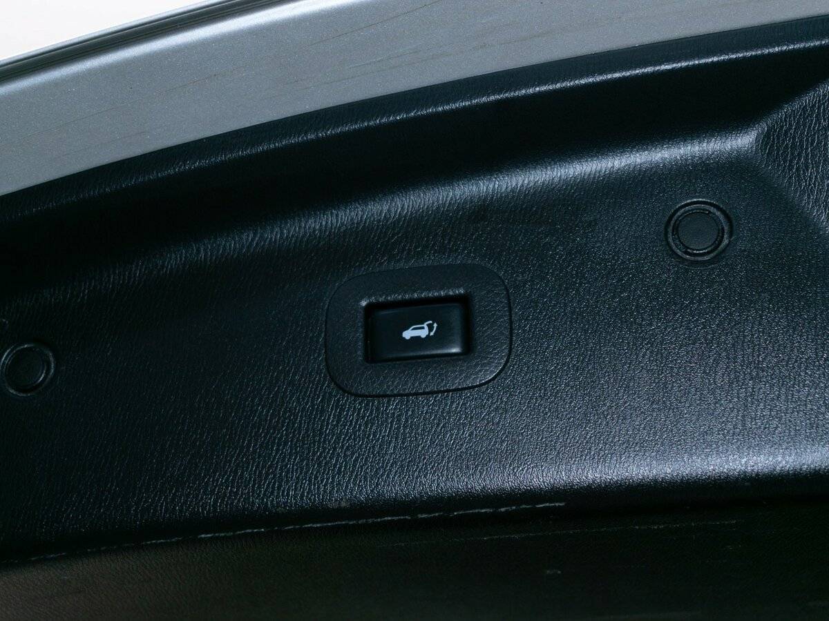 Infiniti QX56 с пробегом — 2012 год. Фото: #9