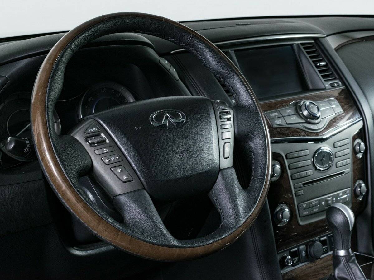 Infiniti QX56 с пробегом — 2012 год. Фото: #16