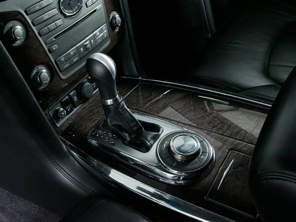 Infiniti QX56 с пробегом — 2012 год. Фото: #18