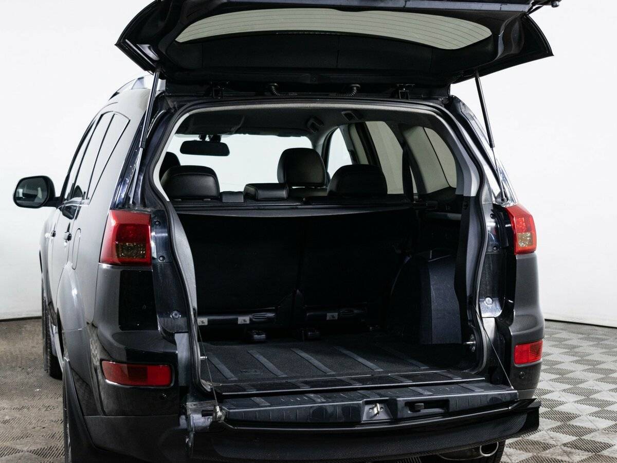 Peugeot 4007 с пробегом — 2011 год. Фото: #8