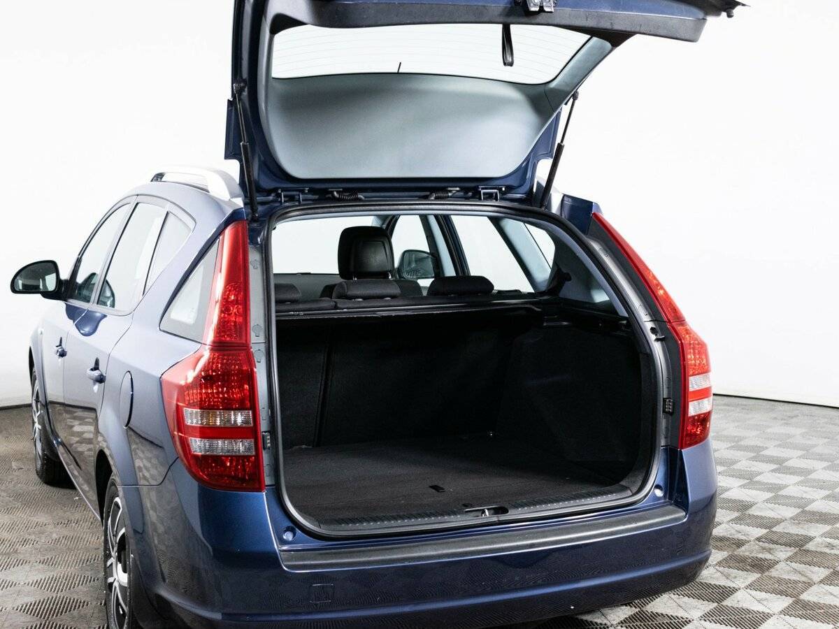 Kia Ceed с пробегом — 2009 год. Фото: #8