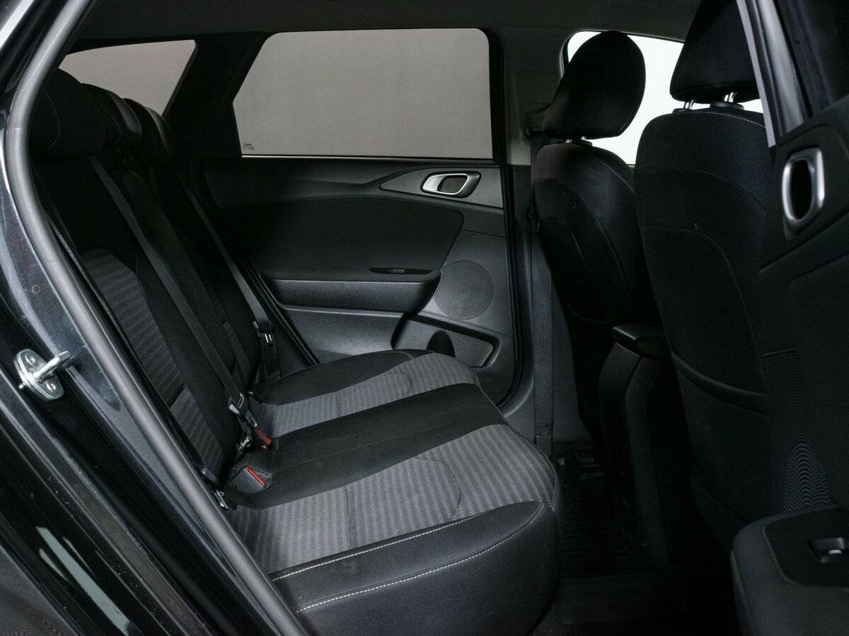 Kia Ceed с пробегом — 2022 год. Фото: #11