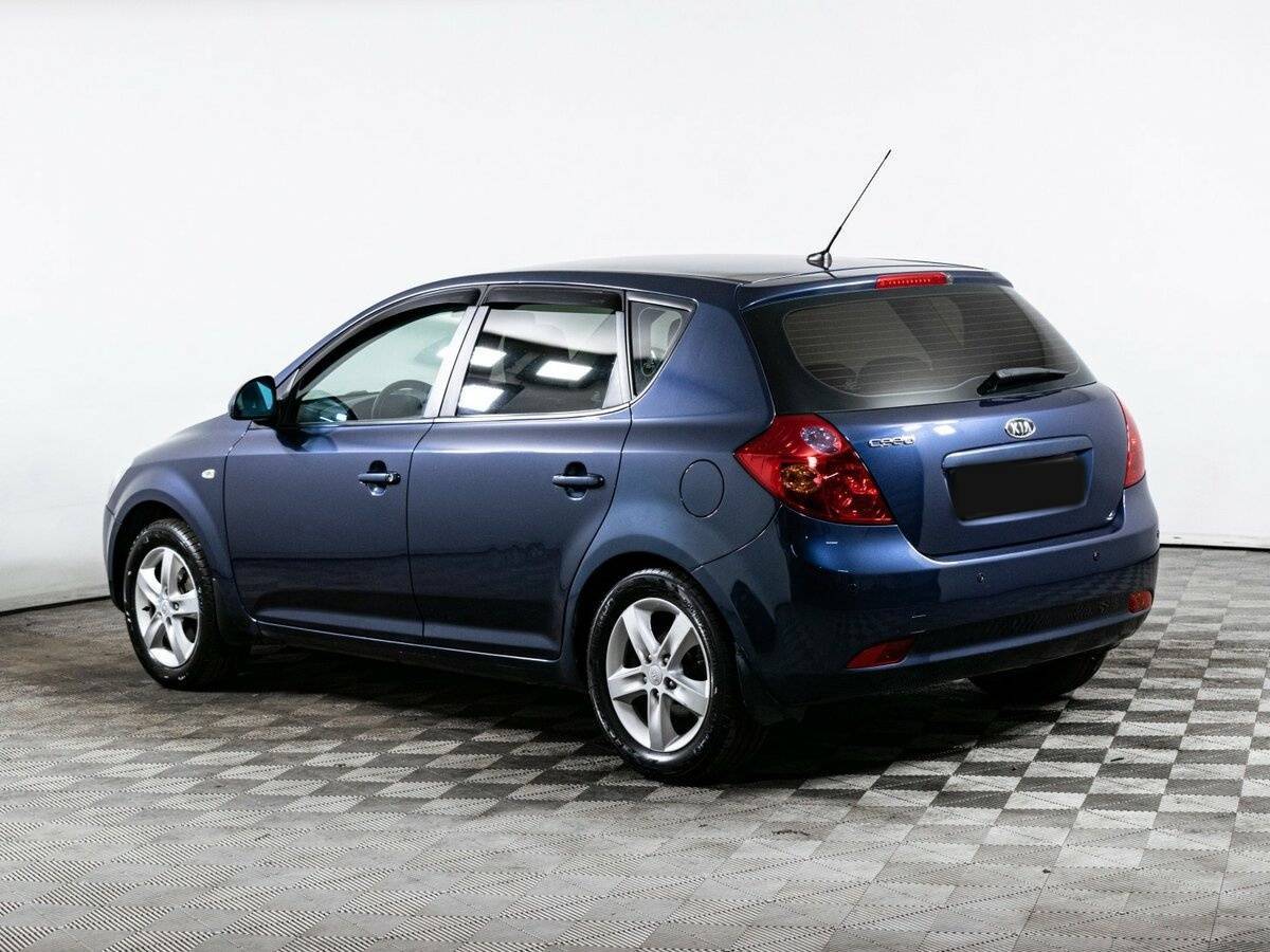 Kia Ceed с пробегом — 2009 год. Фото: #5