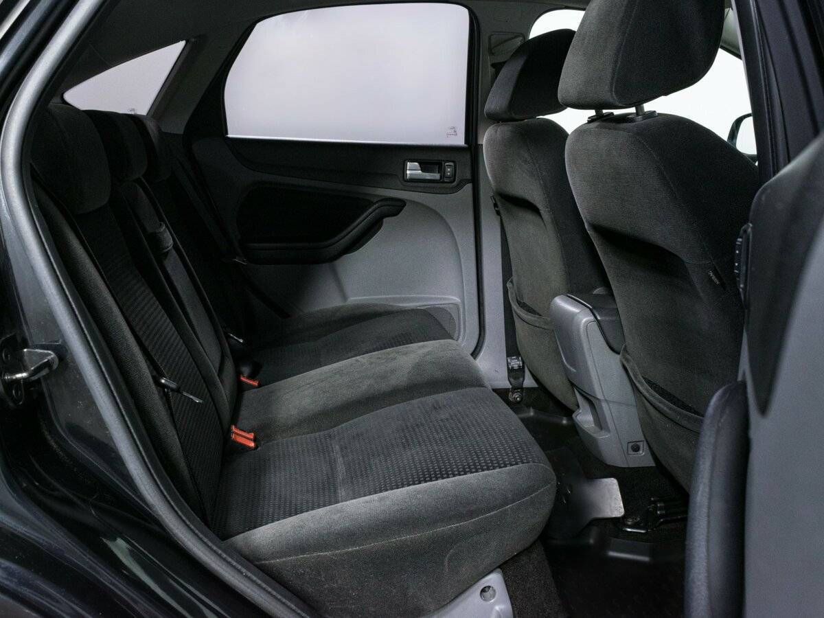 Ford Focus с пробегом — 2008 год. Фото: #9