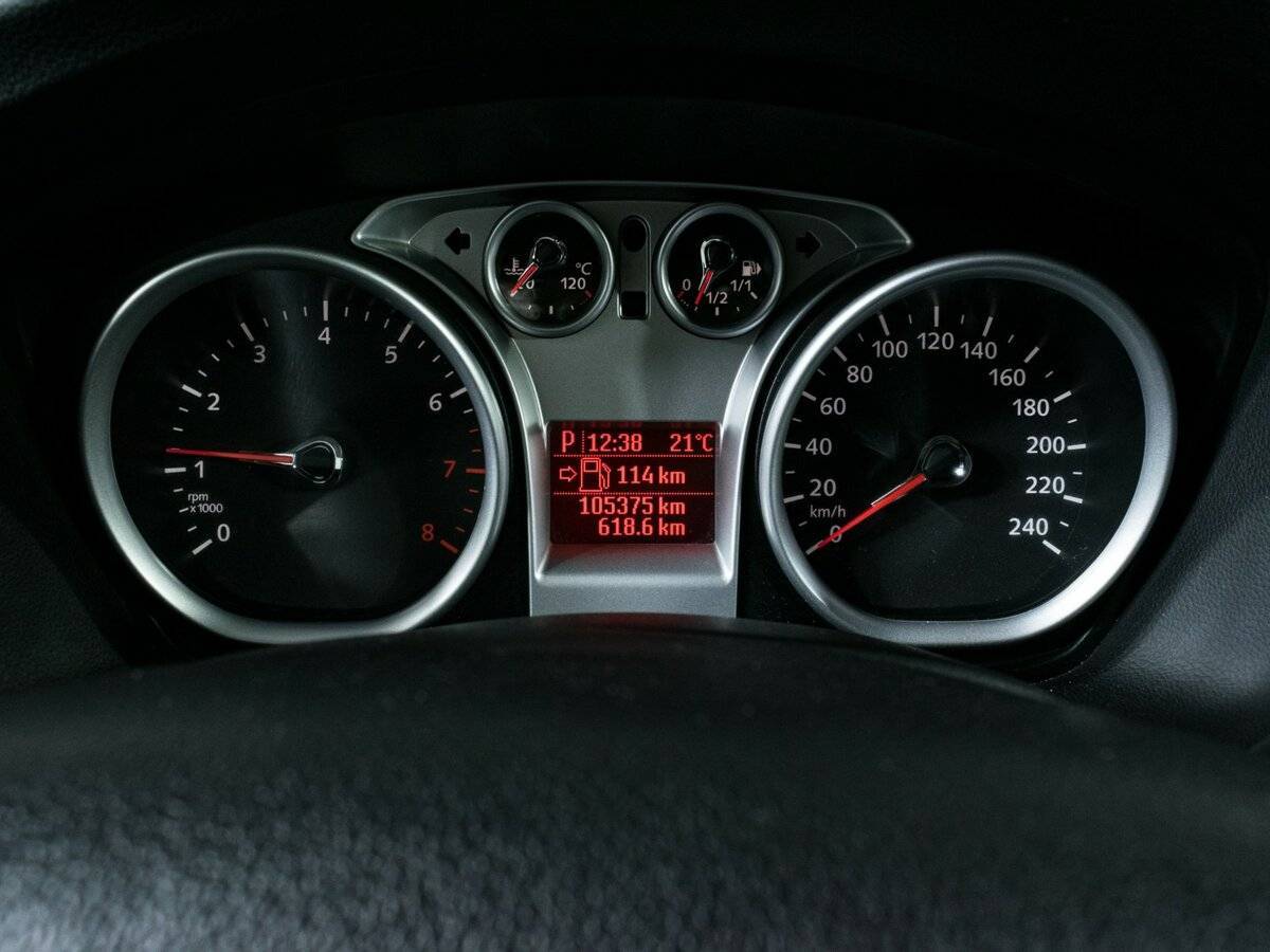 Ford Focus с пробегом — 2008 год. Фото: #10