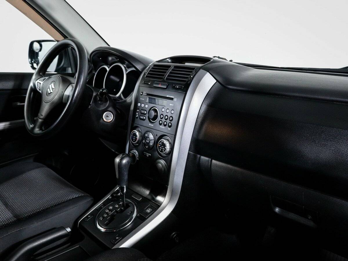 Suzuki Grand Vitara с пробегом — 2007 год. Фото: #6