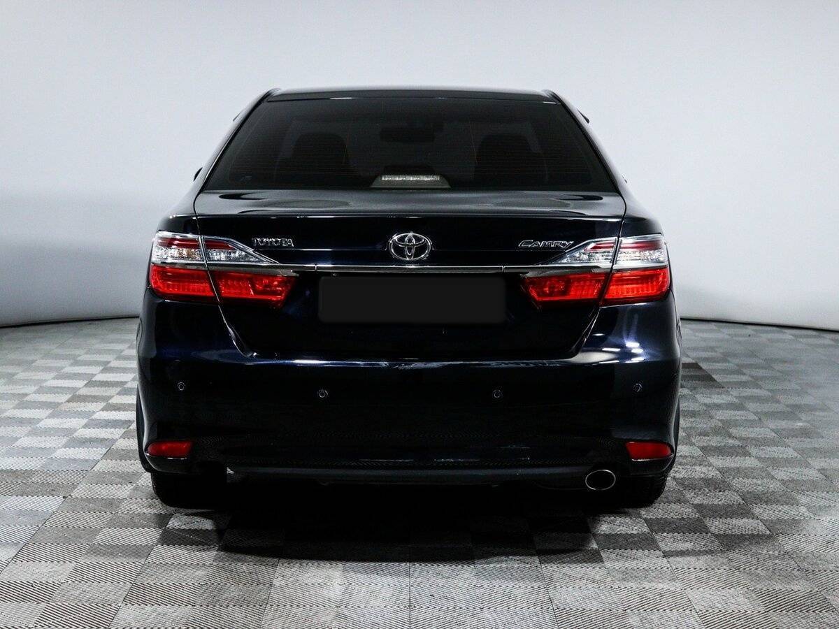 Toyota Camry с пробегом — 2015 год. Фото: #4