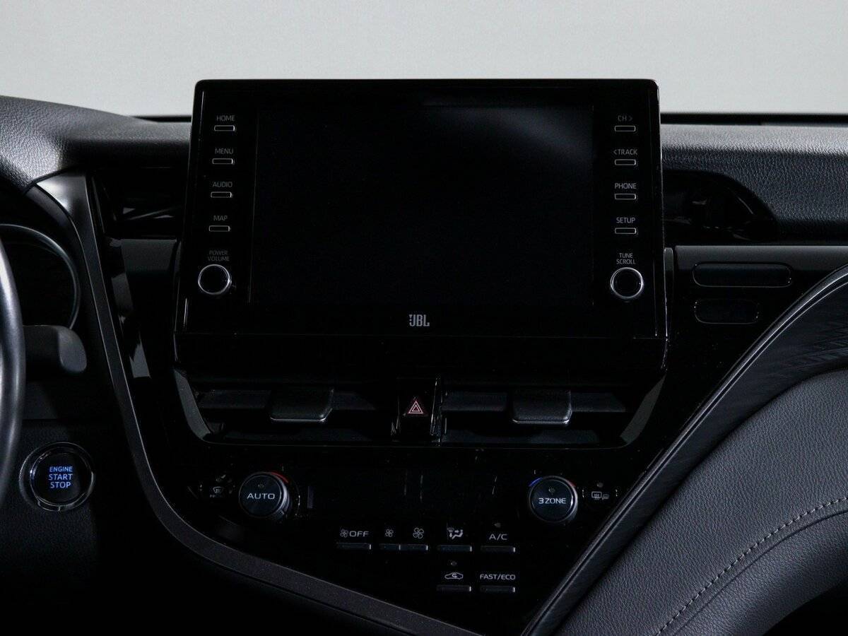 Toyota Camry с пробегом — 2021 год. Фото: #11