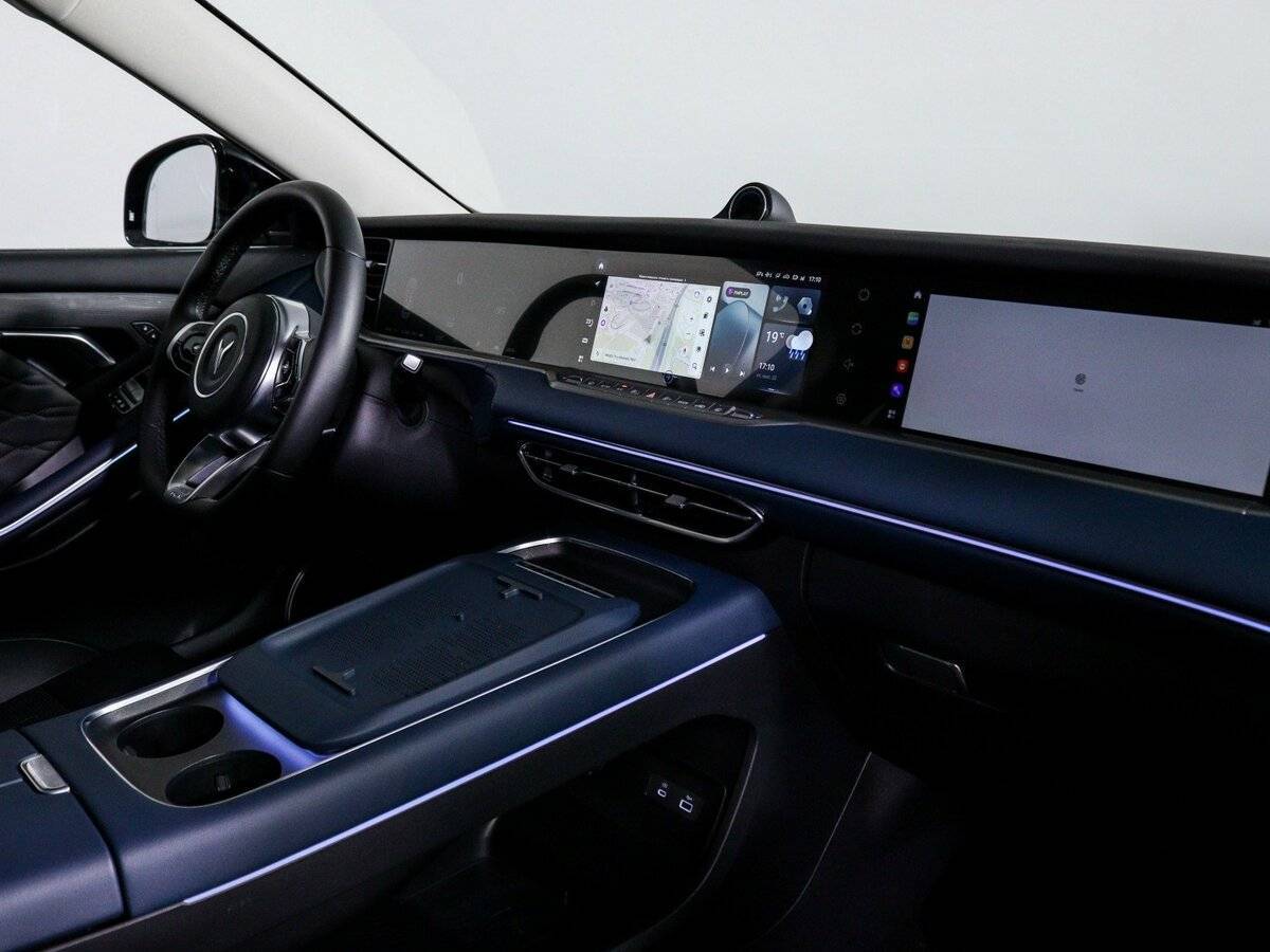 Voyah Free с пробегом — 2023 год. Фото: #8