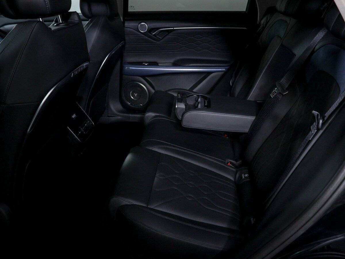 Voyah Free с пробегом — 2023 год. Фото: #9