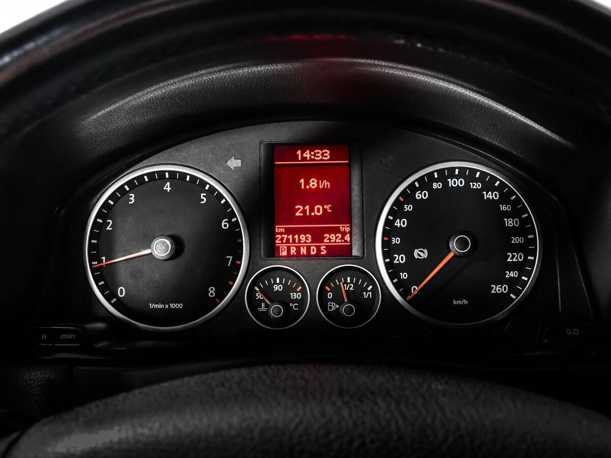 Volkswagen Tiguan с пробегом — 2009 год. Фото: #9