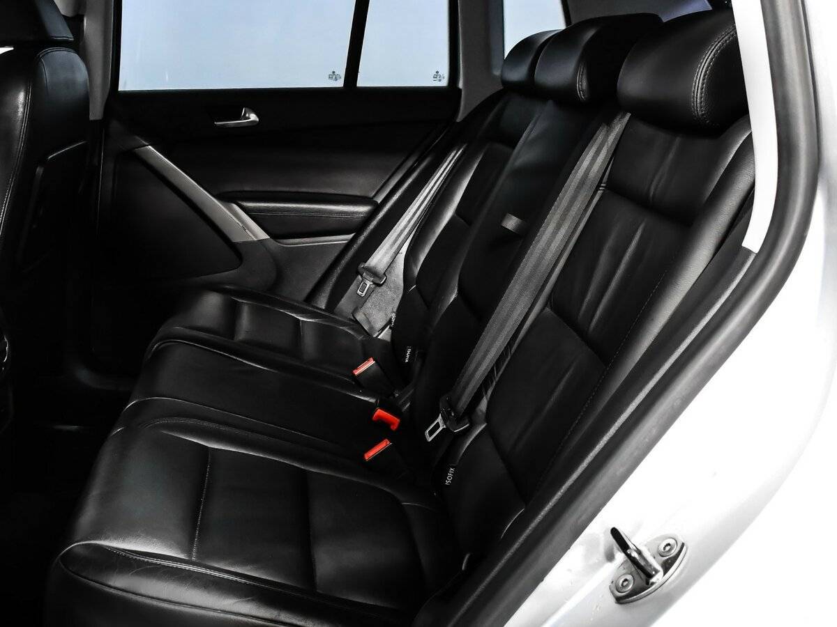 Volkswagen Tiguan с пробегом — 2009 год. Фото: #11