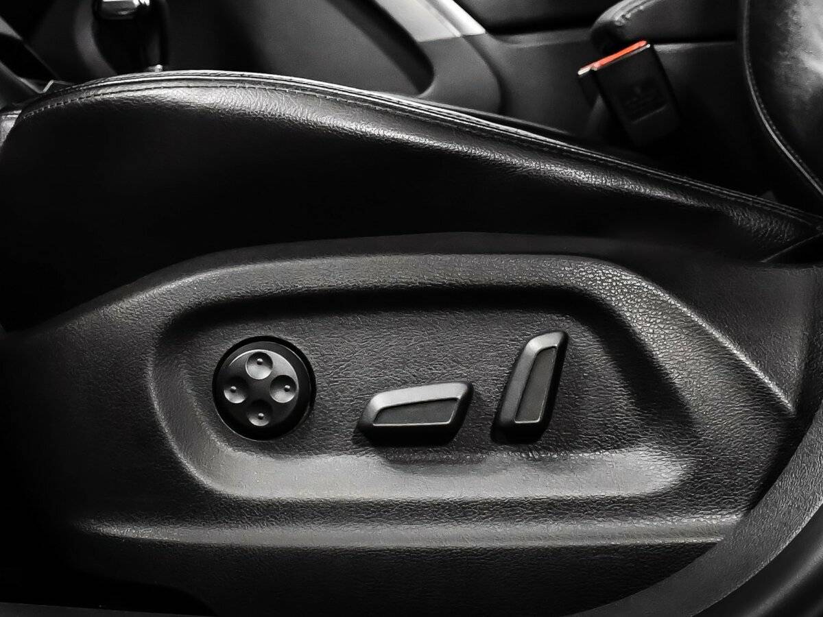 Volkswagen Tiguan с пробегом — 2009 год. Фото: #12