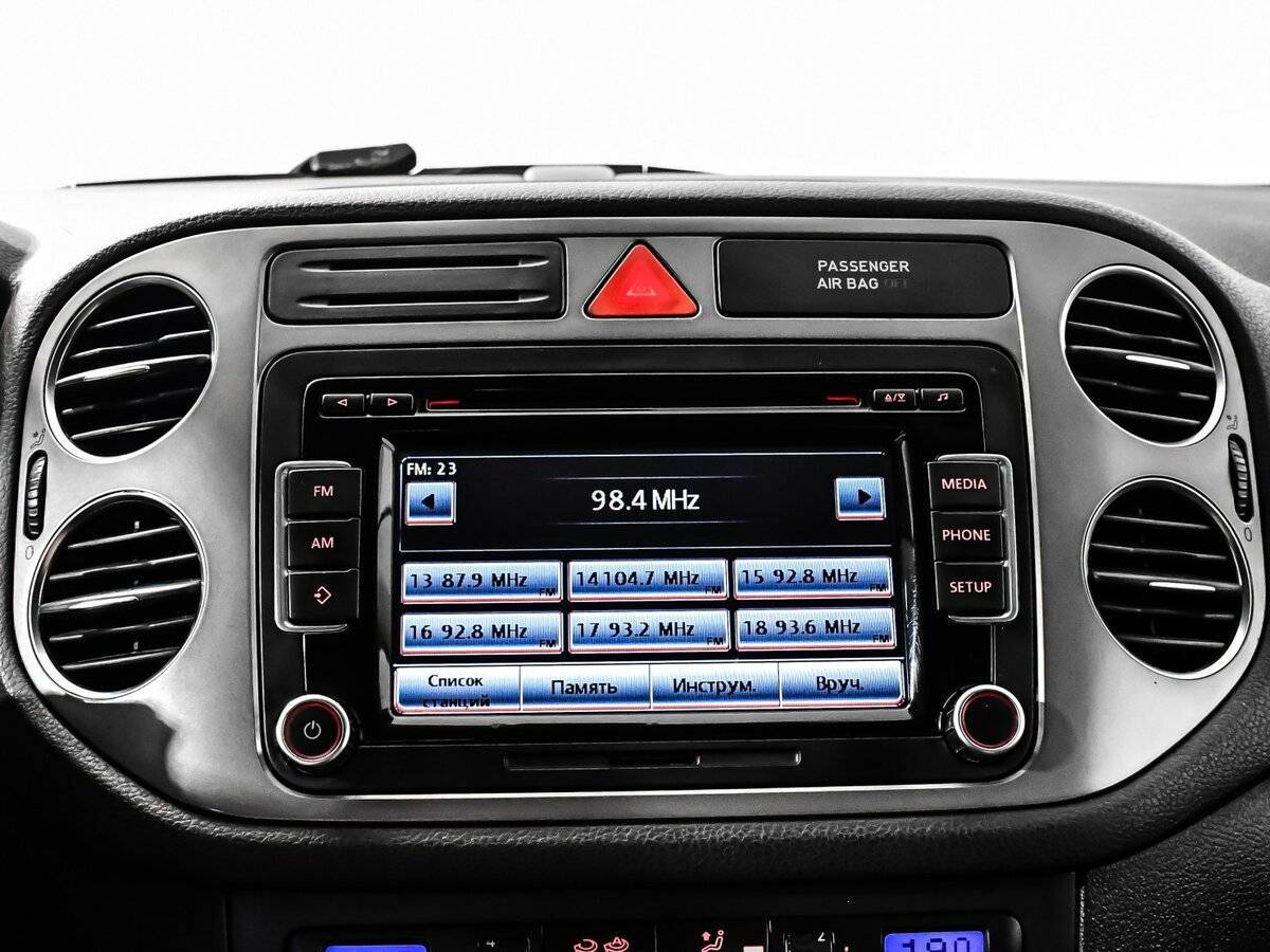 Volkswagen Tiguan с пробегом — 2009 год. Фото: #13