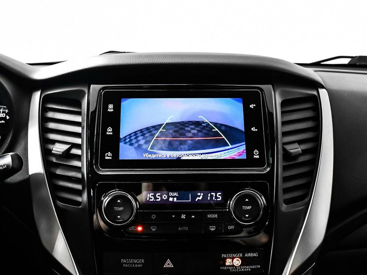 Mitsubishi Pajero Sport с пробегом — 2017 год. Фото: #17