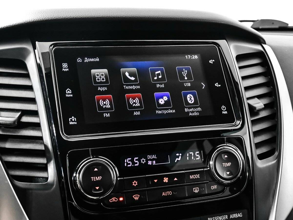 Mitsubishi Pajero Sport с пробегом — 2017 год. Фото: #19