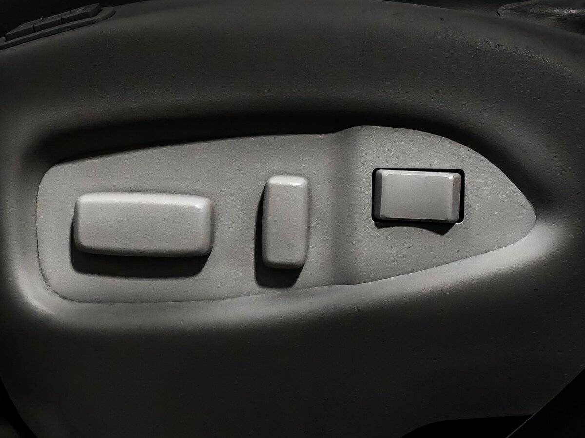 Cadillac SRX с пробегом — 2011 год. Фото: #19