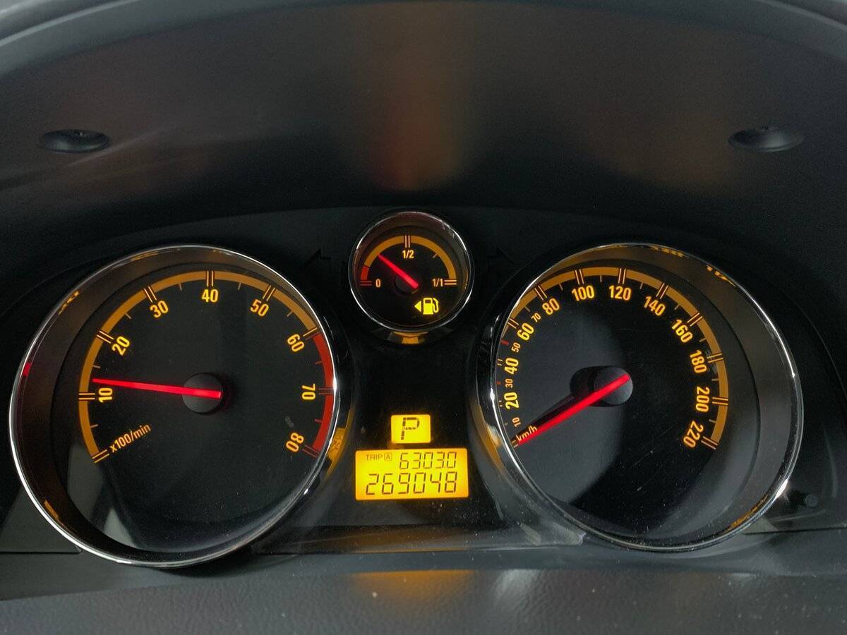 Opel Antara с пробегом — 2008 год. Фото: #13