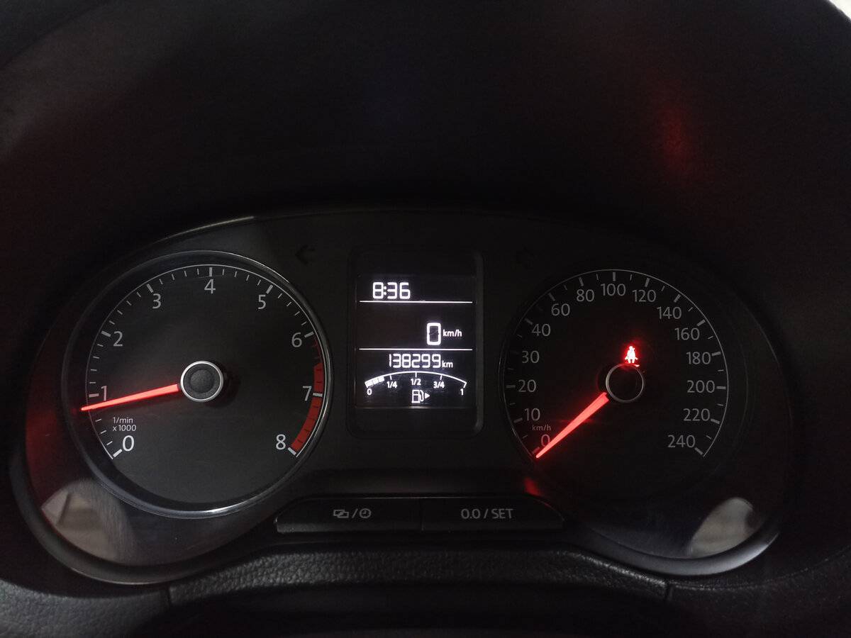 Volkswagen Polo с пробегом — 2018 год. Фото: #12