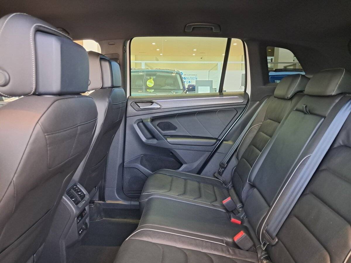 Volkswagen Tiguan с пробегом — 2021 год. Фото: #11