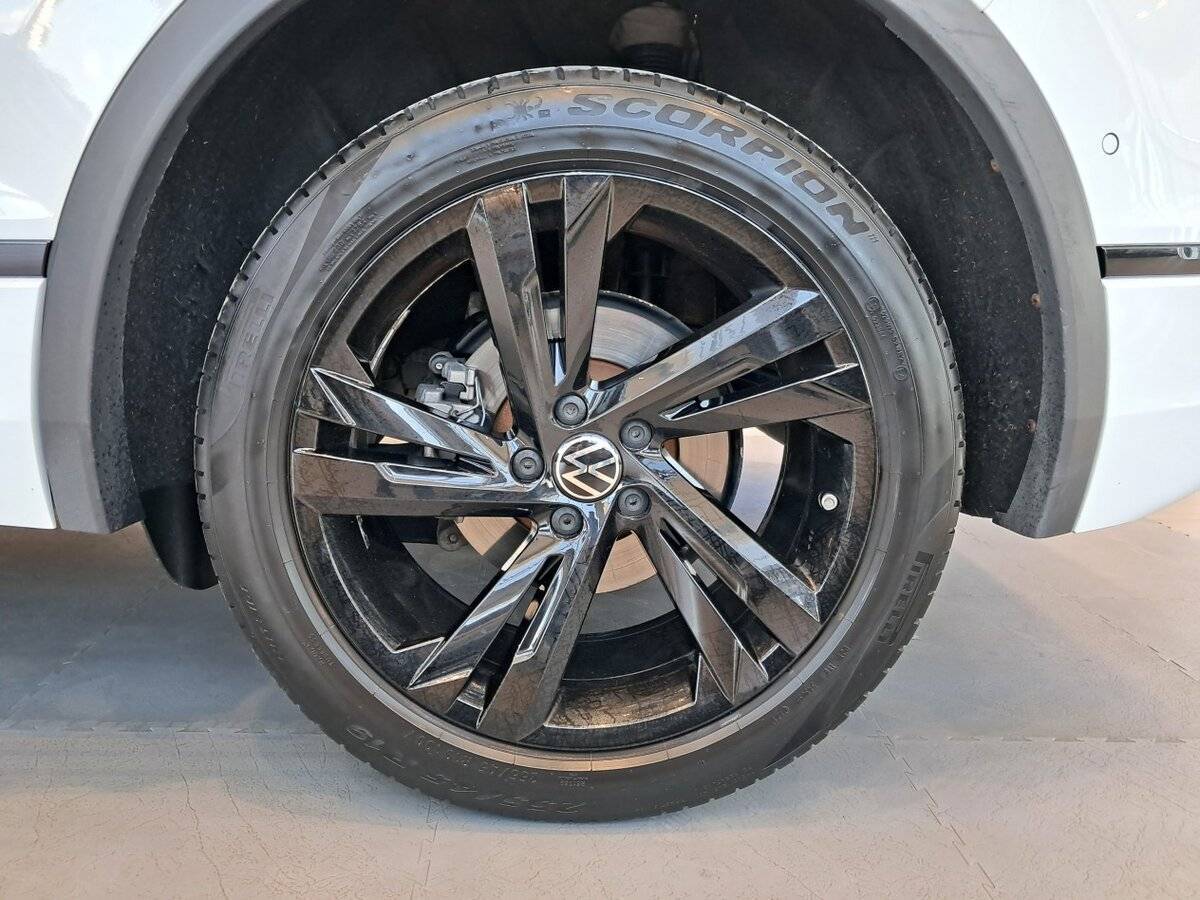 Volkswagen Tiguan с пробегом — 2021 год. Фото: #17