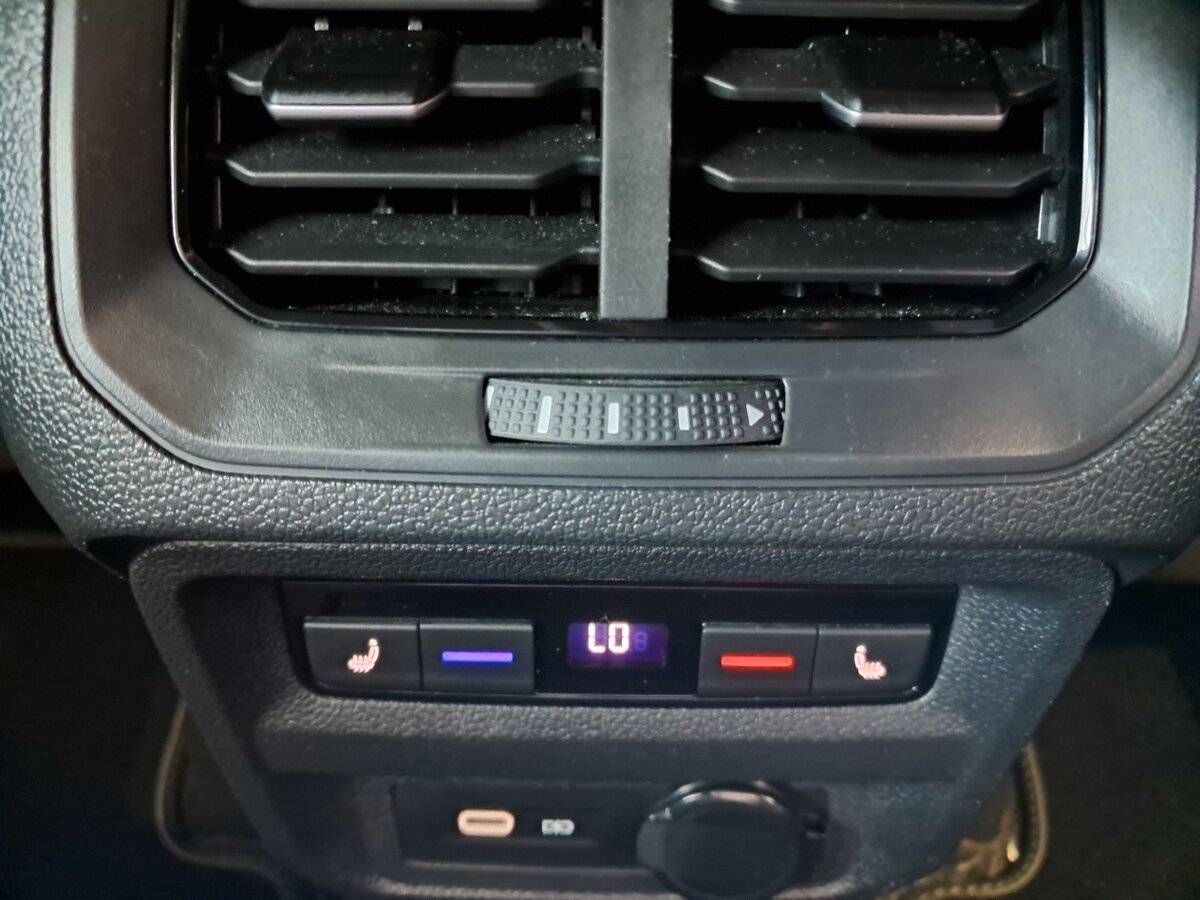 Volkswagen Tiguan с пробегом — 2021 год. Фото: #23