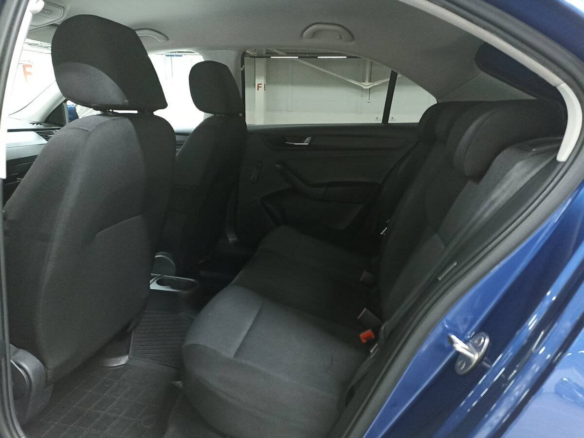 Skoda Rapid с пробегом — 2018 год. Фото: #11