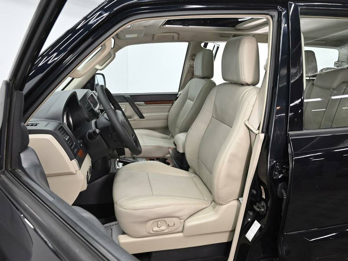 Mitsubishi Pajero с пробегом — 2008 год. Фото: #5