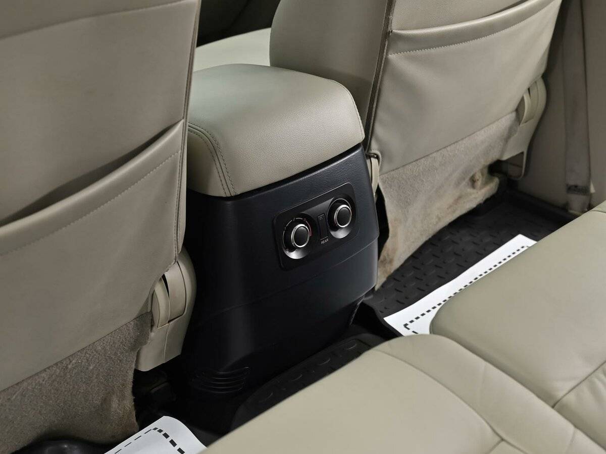 Mitsubishi Pajero с пробегом — 2008 год. Фото: #15