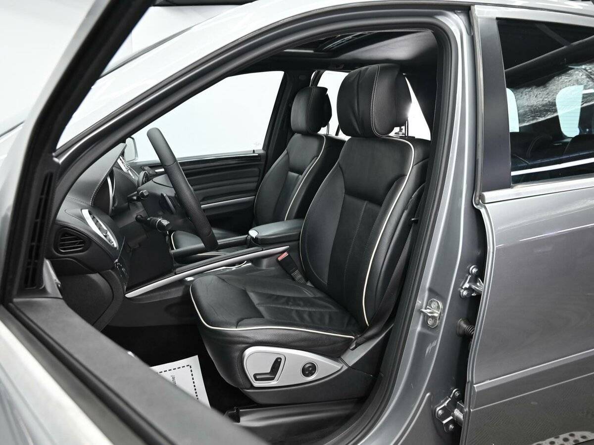 Mercedes-Benz M-Класс с пробегом — 2011 год. Фото: #4