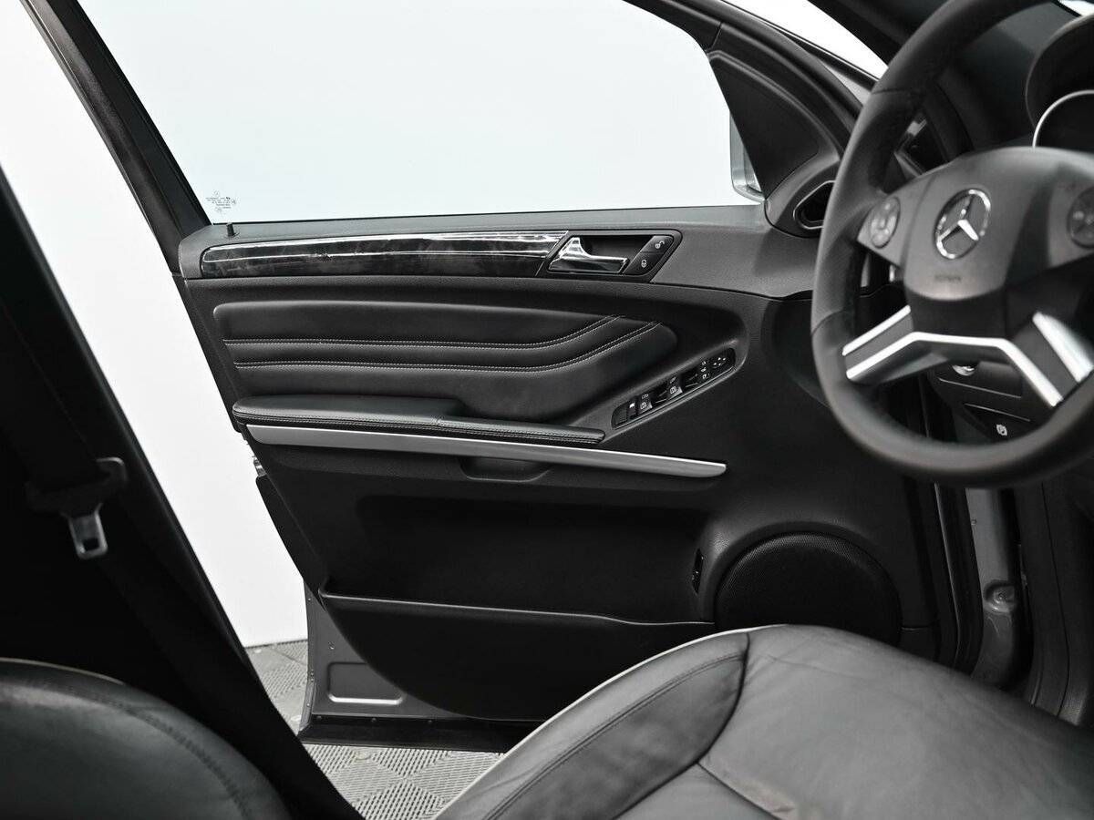 Mercedes-Benz M-Класс с пробегом — 2011 год. Фото: #5