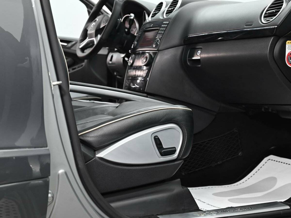 Mercedes-Benz M-Класс с пробегом — 2011 год. Фото: #12