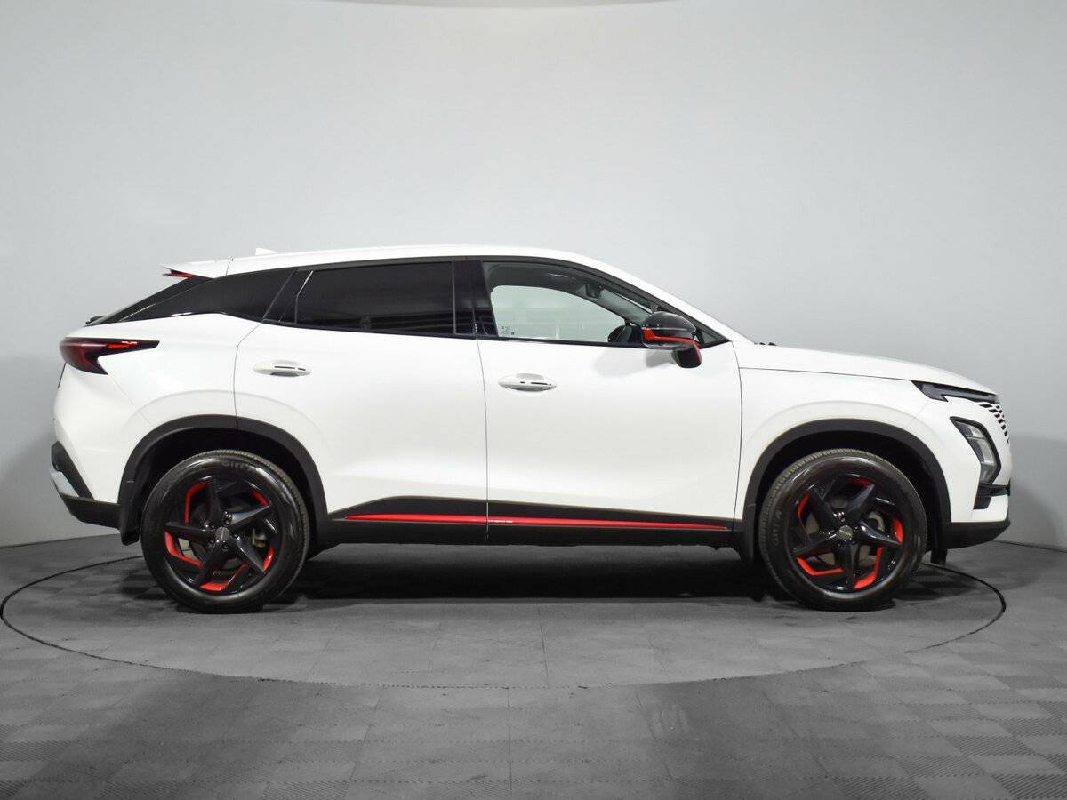 OMODA C5 с пробегом — 2023 год. Фото: #3