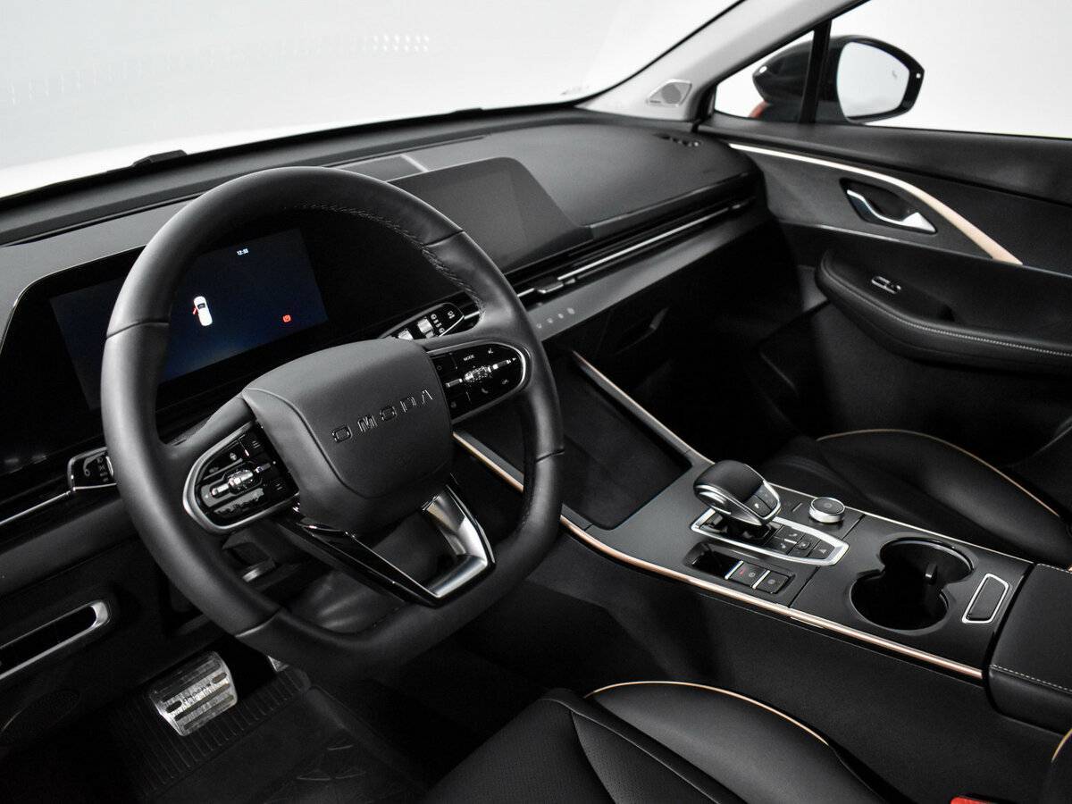 OMODA C5 с пробегом — 2023 год. Фото: #8