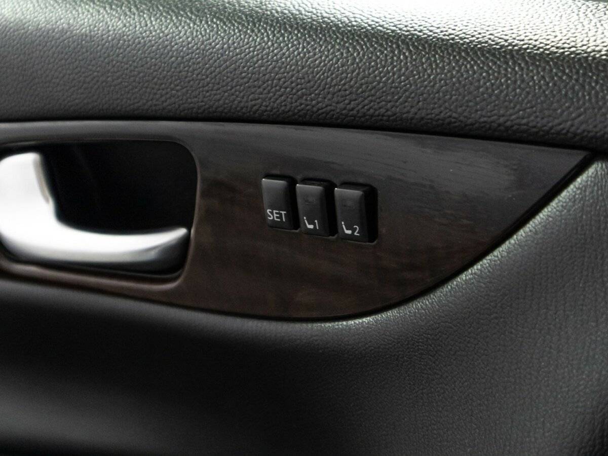 Infiniti QX50 с пробегом — 2015 год. Фото: #17