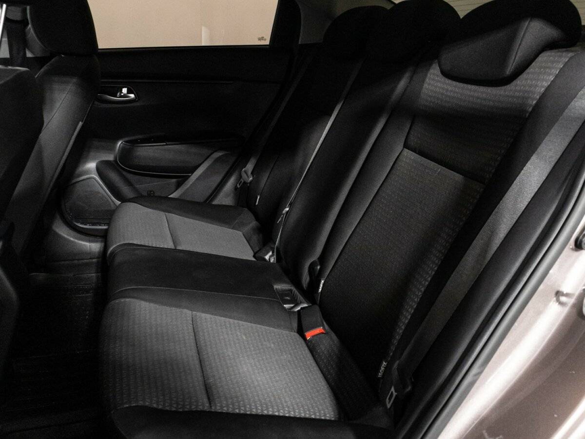 Kia Rio с пробегом — 2021 год. Фото: #9