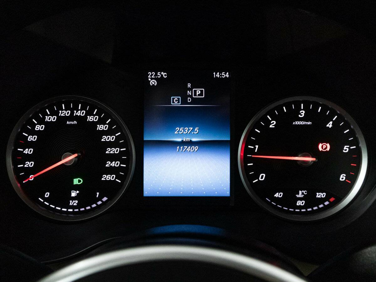 Mercedes-Benz GLC с пробегом — 2020 год. Фото: #11