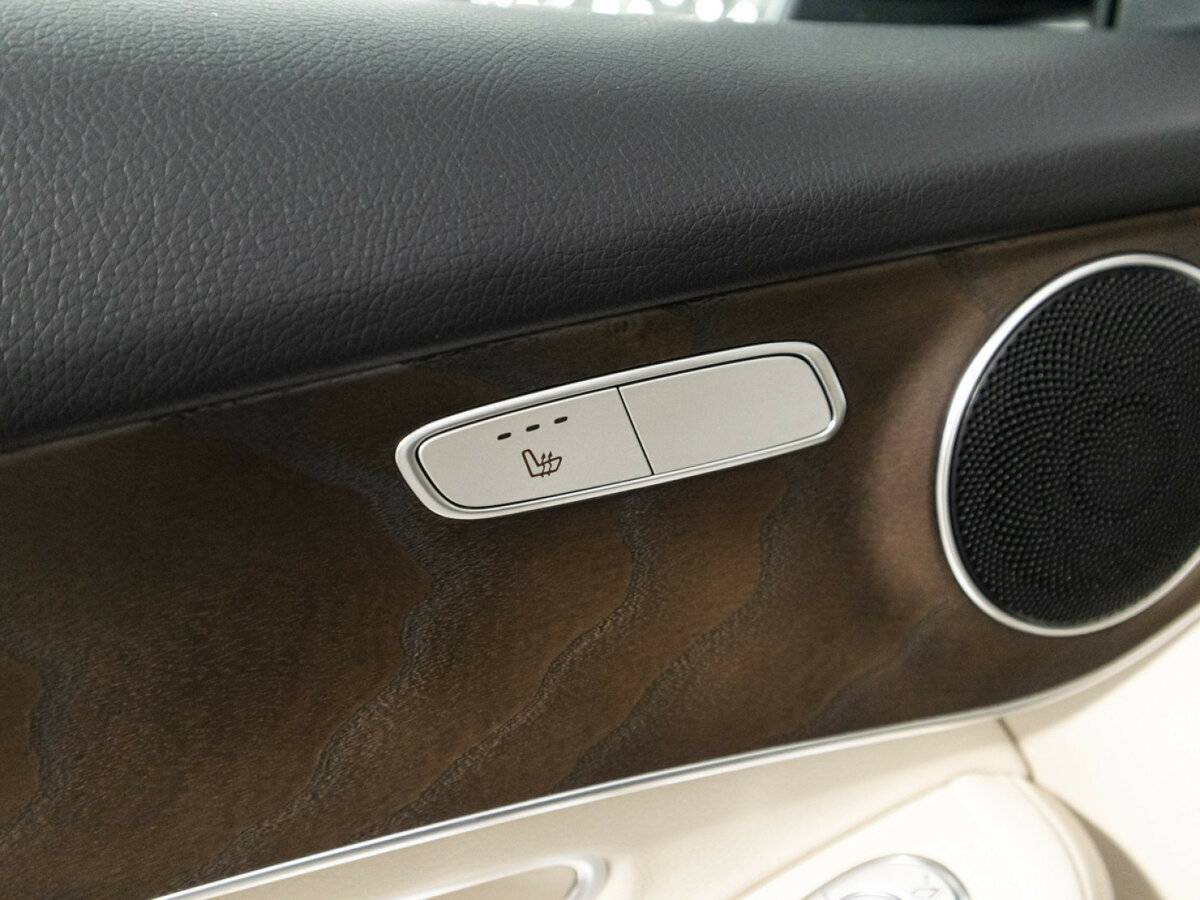 Mercedes-Benz GLC с пробегом — 2020 год. Фото: #19