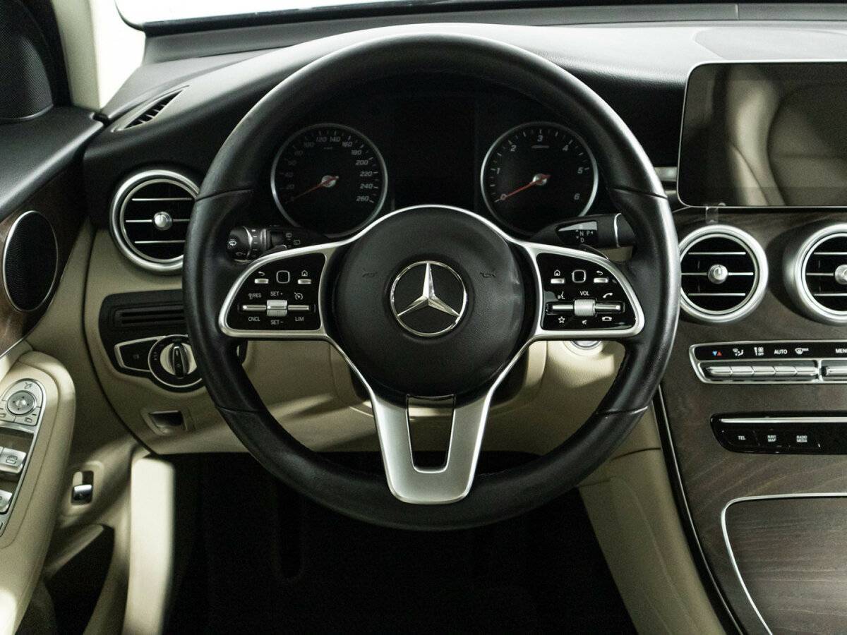 Mercedes-Benz GLC с пробегом — 2020 год. Фото: #20