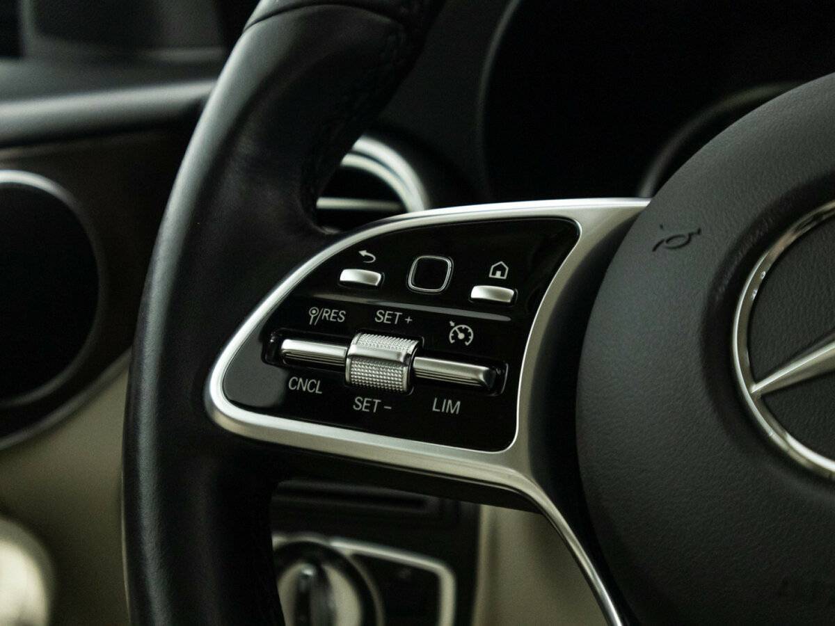 Mercedes-Benz GLC с пробегом — 2020 год. Фото: #21