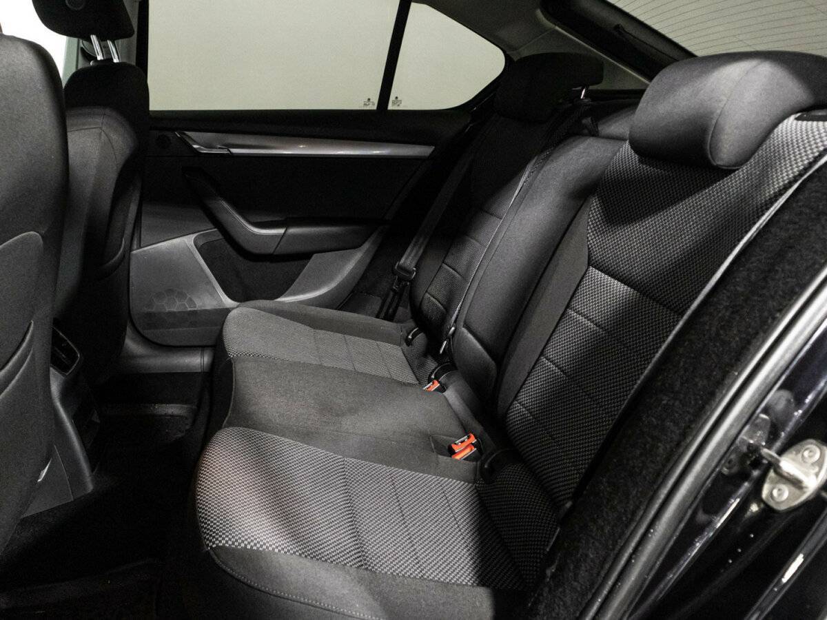 Skoda Octavia с пробегом — 2016 год. Фото: #9