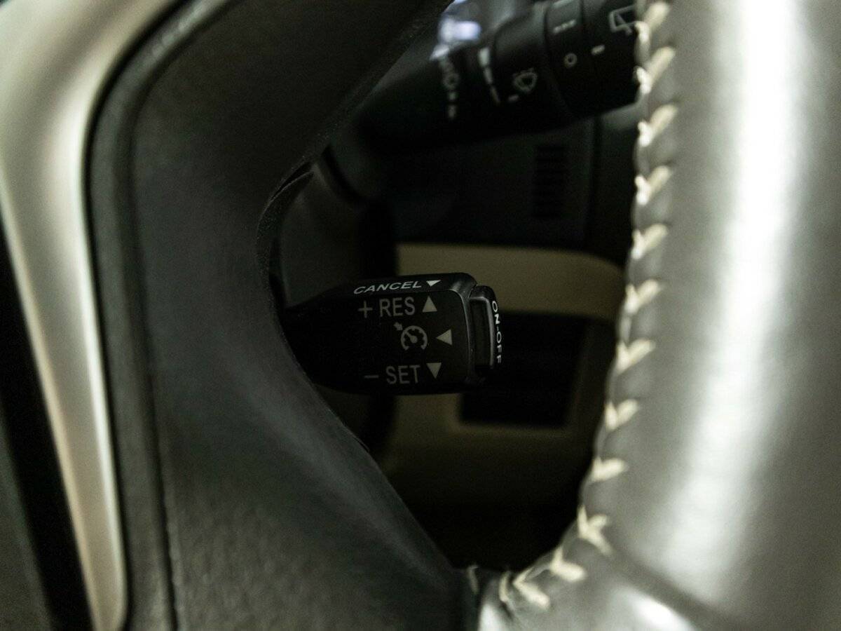 Toyota Land Cruiser Prado с пробегом — 2022 год. Фото: #20