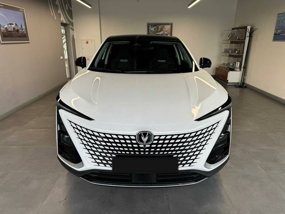 Changan UNI-T с пробегом — 2024 год. Фото: #1