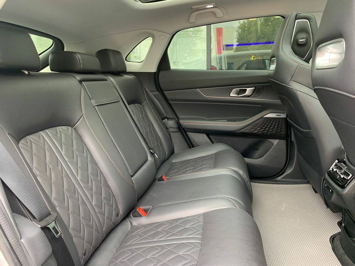 Changan UNI-K с пробегом — 2023 год. Фото: #10