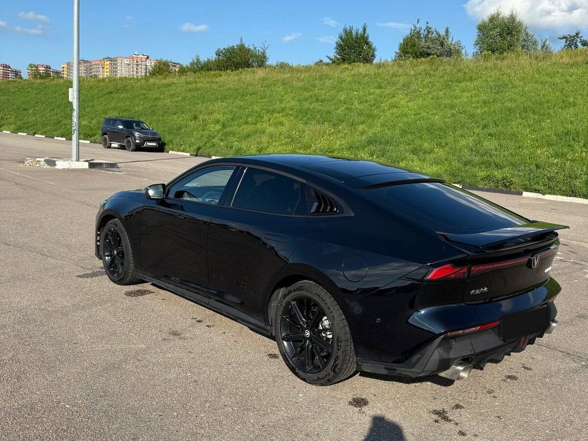 Changan UNI-V с пробегом — 2023 год. Фото: #8