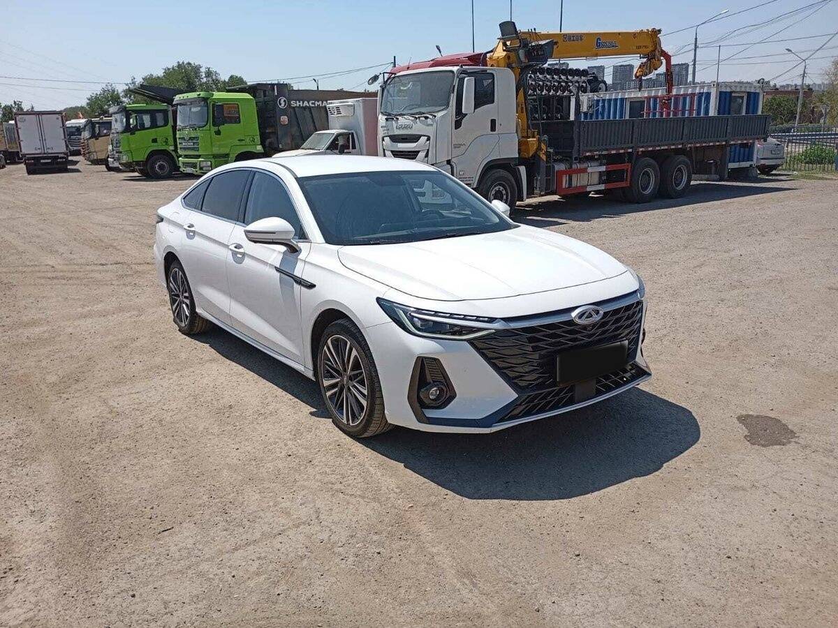 Chery Arrizo 8 с пробегом — 2024 год. Фото: #1