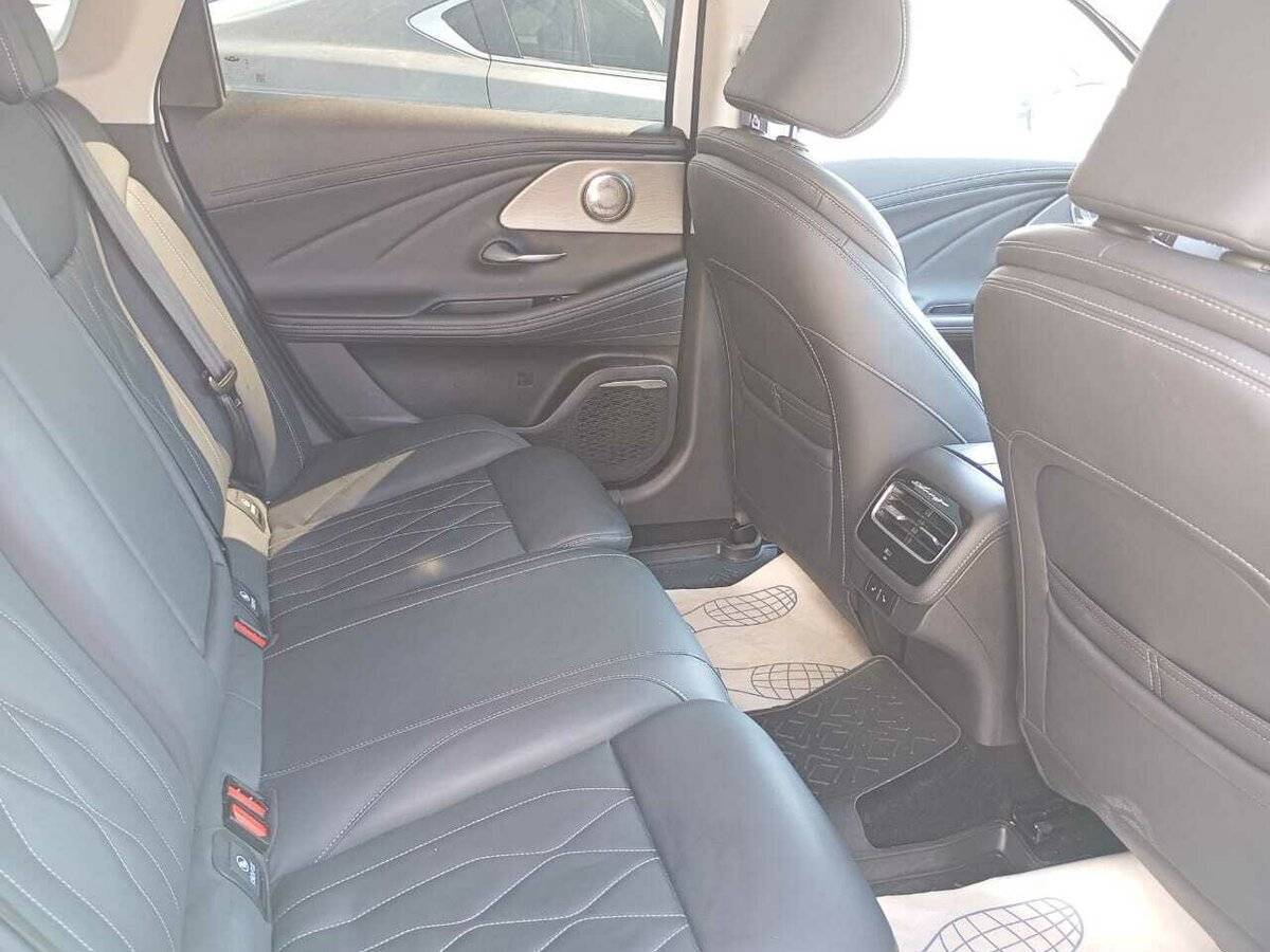 Chery Arrizo 8 с пробегом — 2024 год. Фото: #11