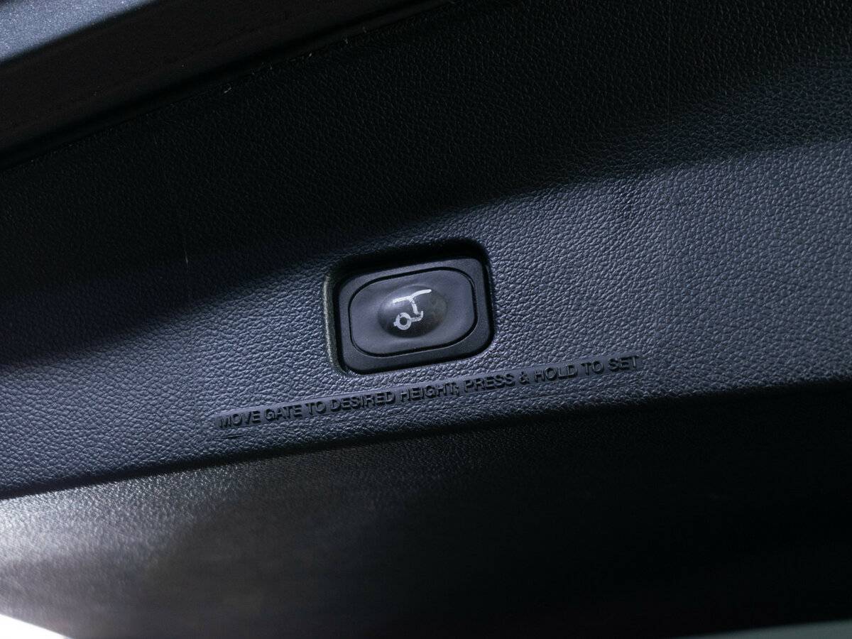 Ford Explorer с пробегом — 2018 год. Фото: #9