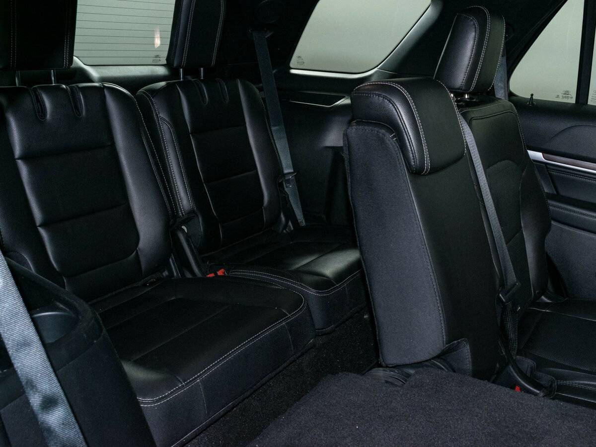 Ford Explorer с пробегом — 2018 год. Фото: #14